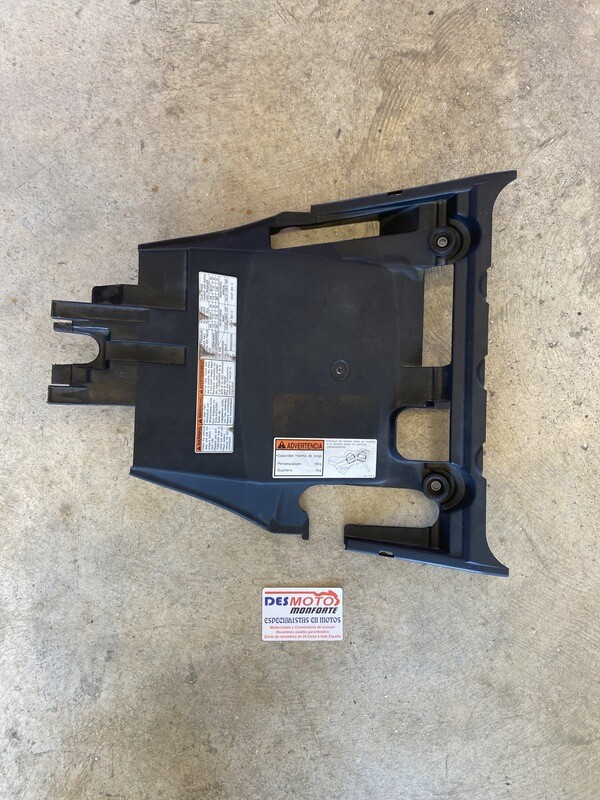 Plástico panel SUZUKI BURGMAN 250 INYECCION