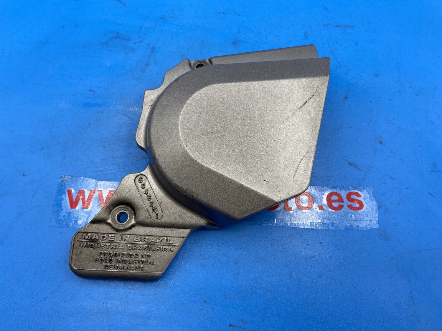 Tapa piñón ataque HONDA CBF 250 2004