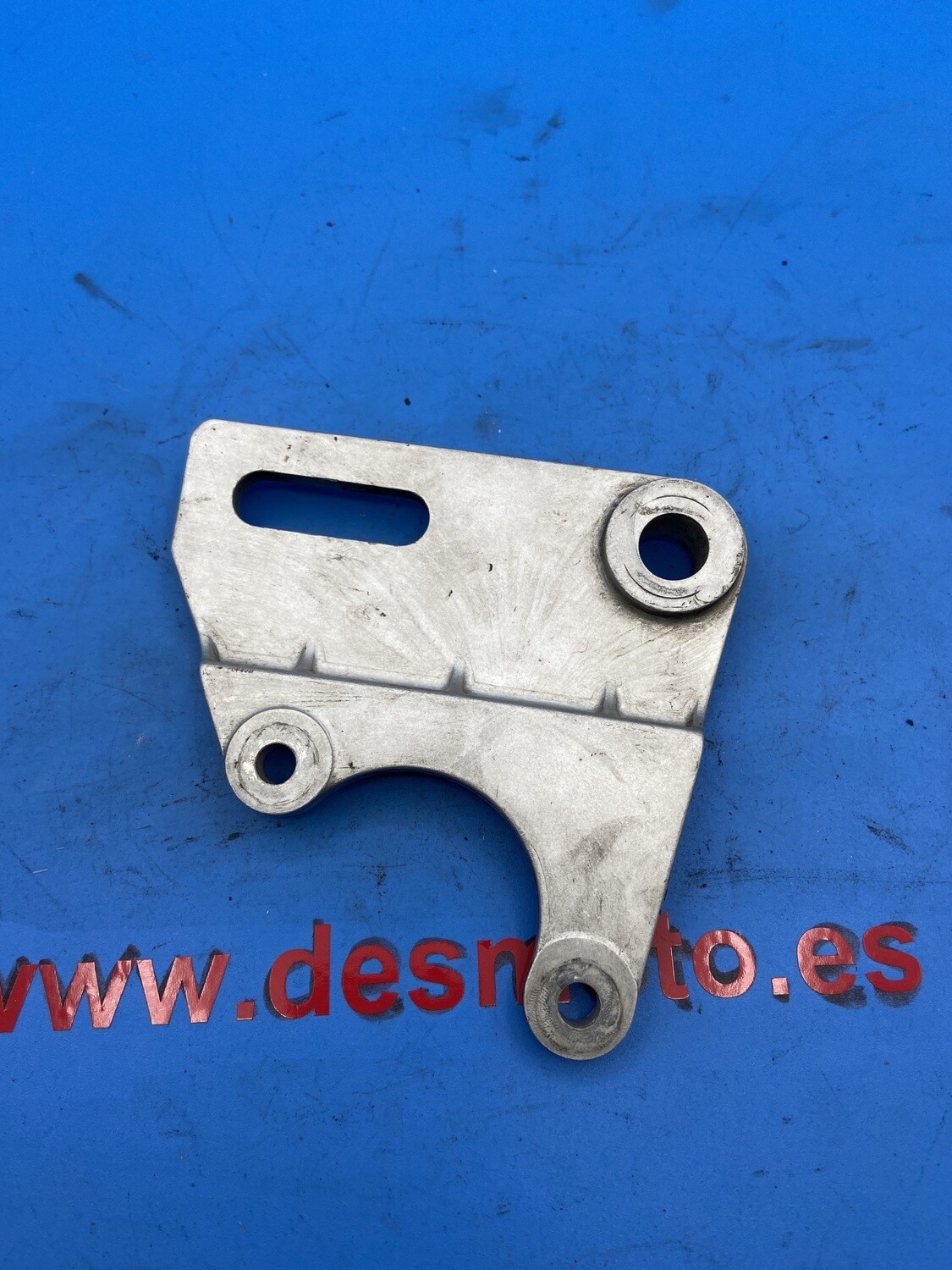 Soporte pinza de freno trasera YAMAHA TZR 50RR 2003-2006