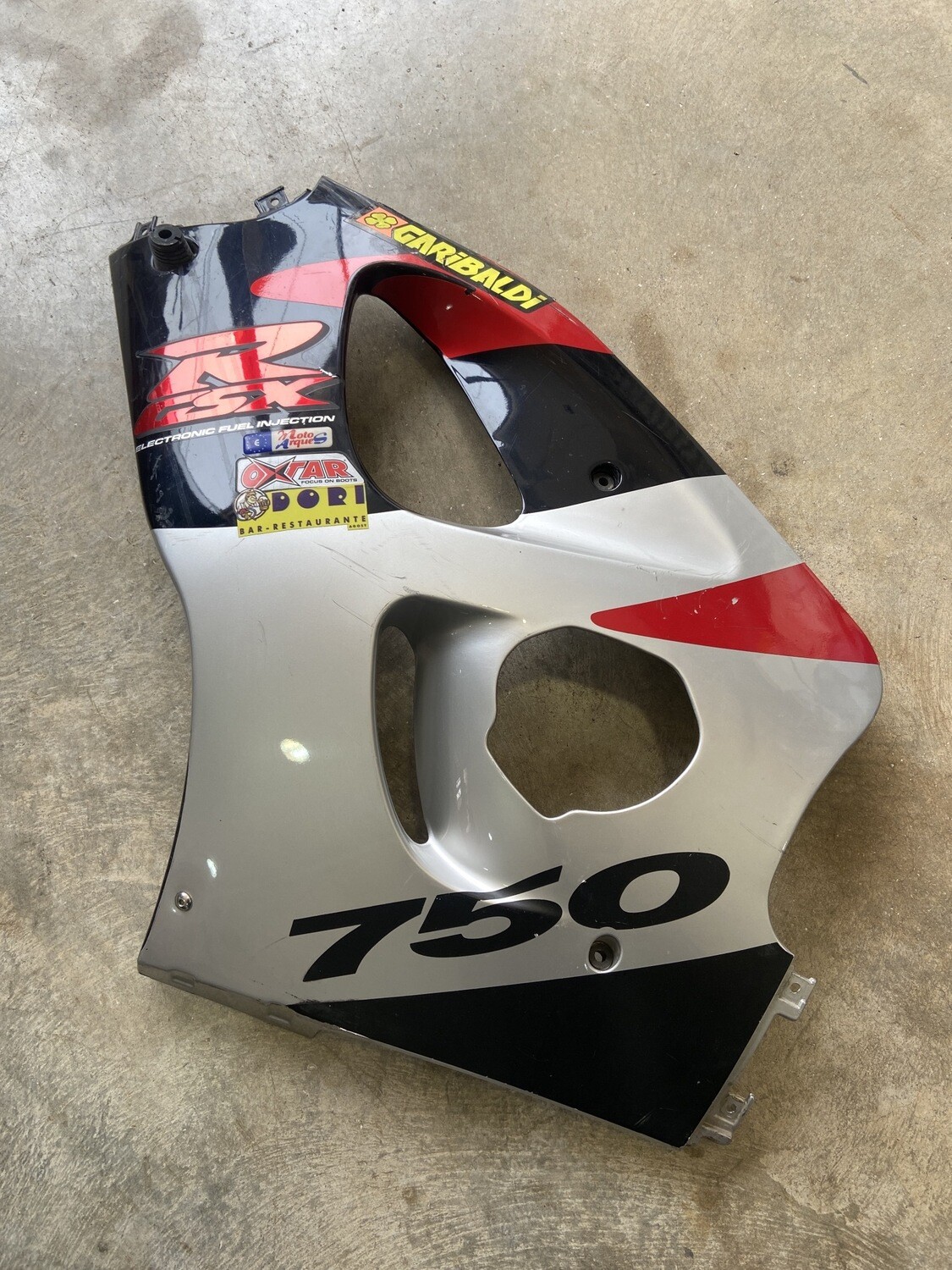 Lateral delantero izquierdo SUZUKI GSX-R 750 1996-1999