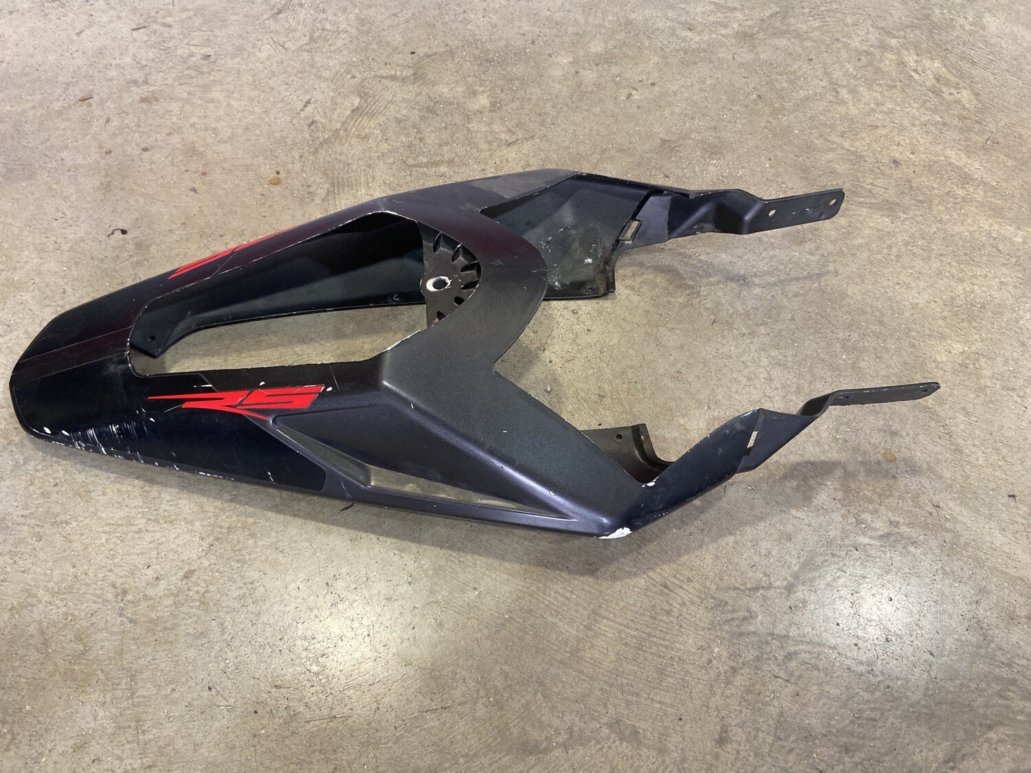 Colín trasero APRILIA RS 50
