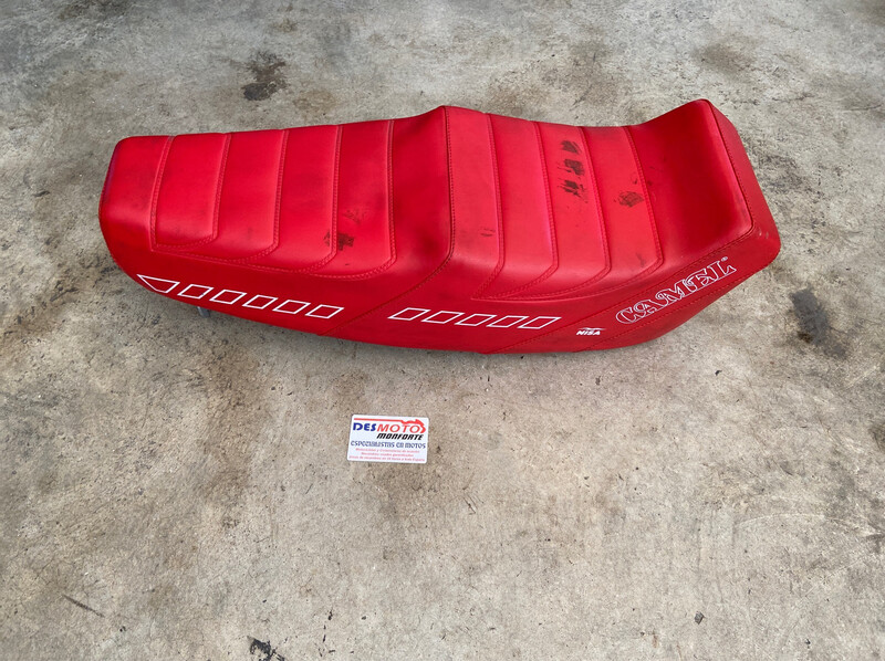Asiento 1 VESPA PRIMAVERA MODELO CAMEL