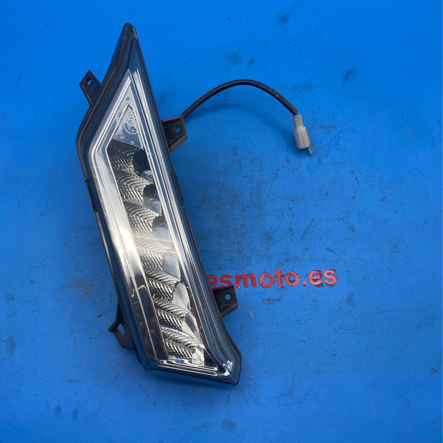 Intermitente delantero derecho RIYA T9 125 2018