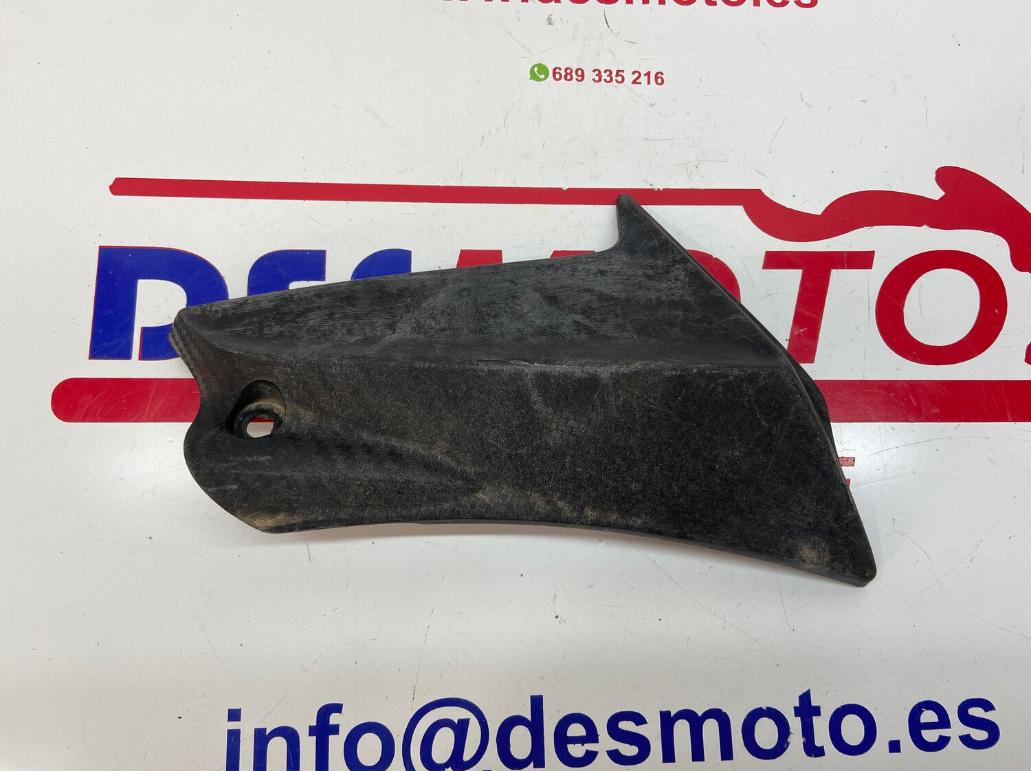 Tapa lateral derecha SUZUKI GSX-R 600 2011-2015