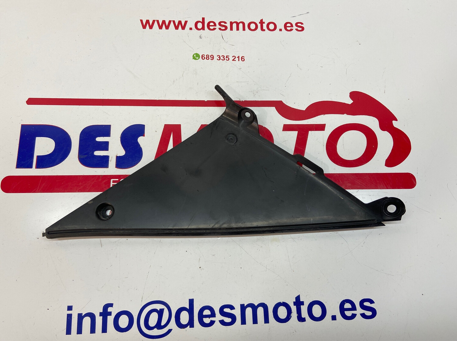 Tapa cubierta chasis delantera izquierda SUZUKI GSX-R 600 2011-2015