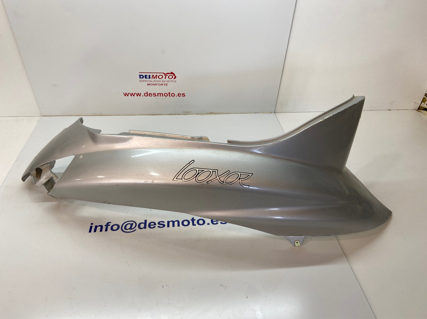 Lateral derecho PEUGEOT LOOXOR 50