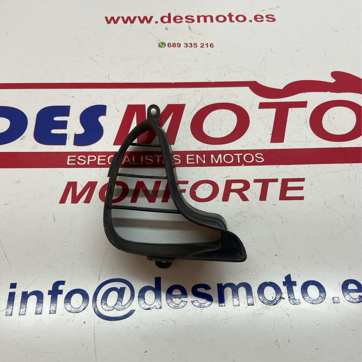 Rejilla aireador izquierda HONDA CBR 600F 2002
