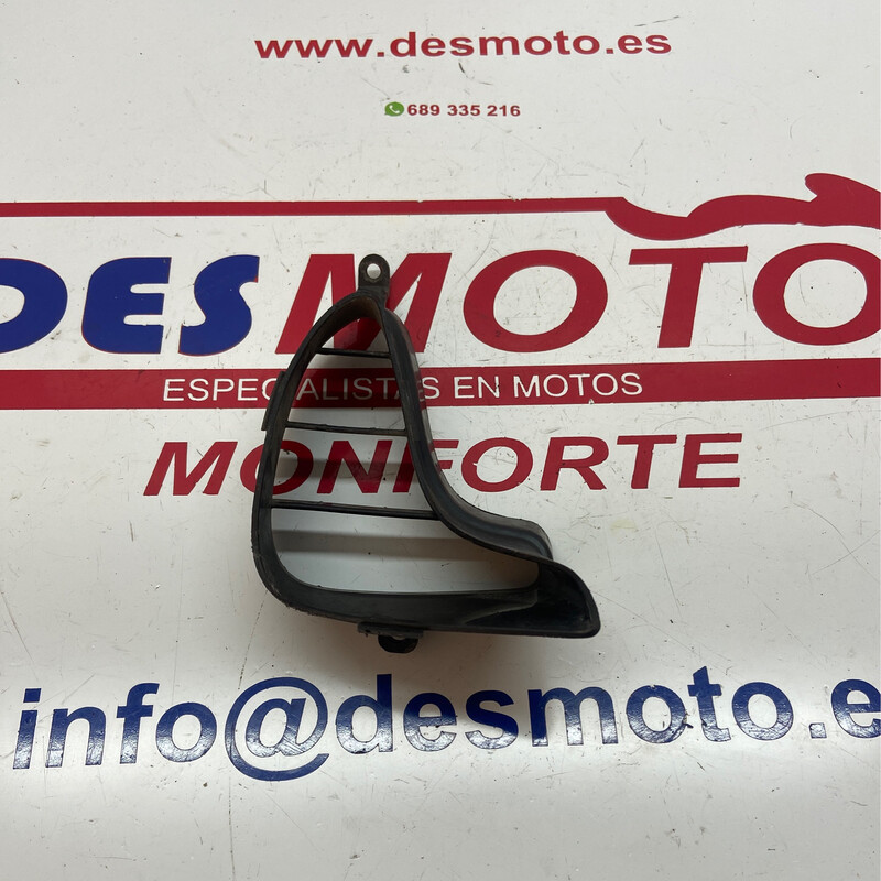 Rejilla aireador izquierda HONDA CBR 600F 2002