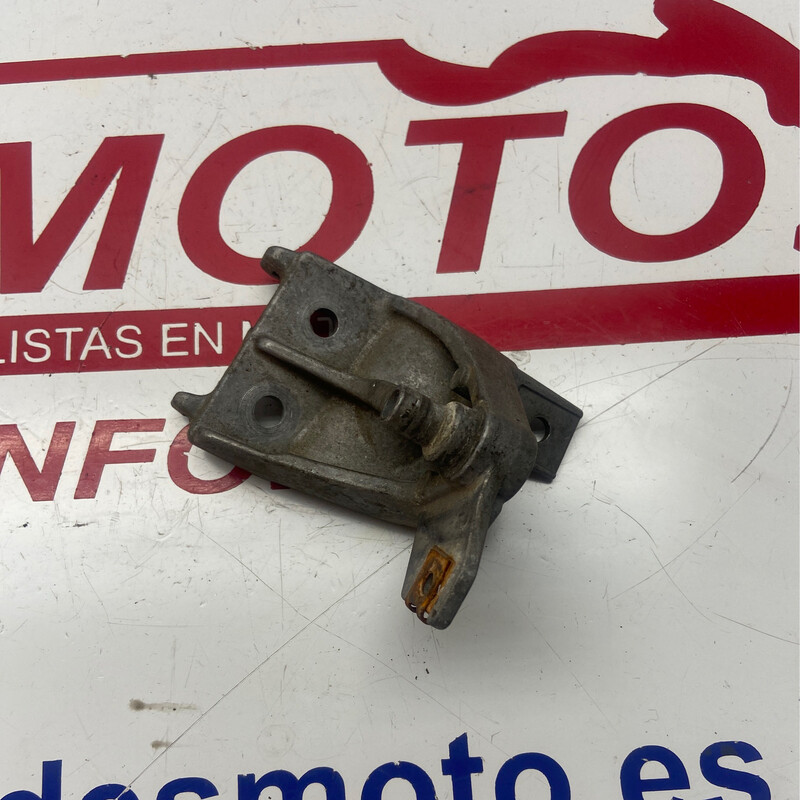 Soporte posapie derecho YAMAHA NEOS 50 2008-