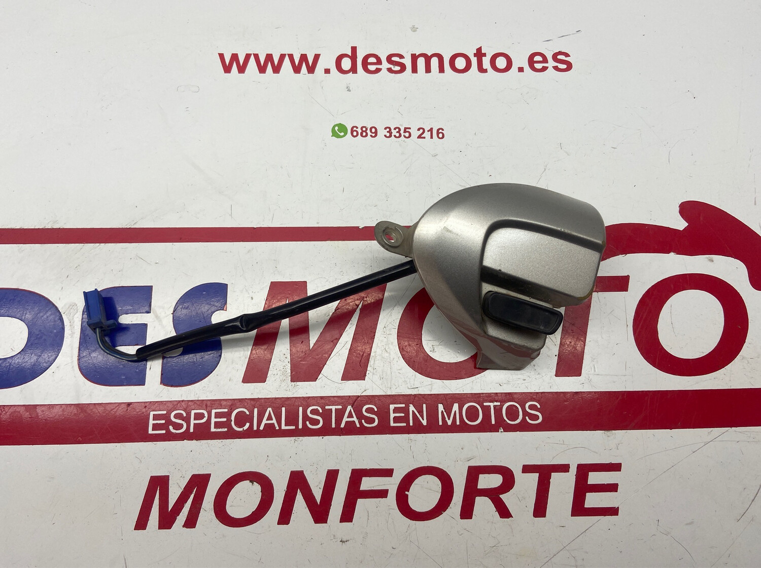 Llave derecha YAMAHA CYGNUS X 125 2005