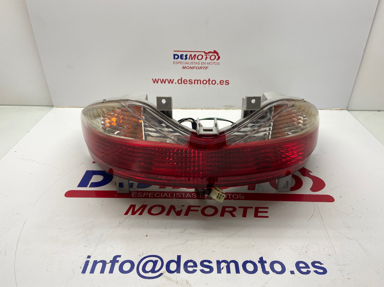 Piloto trasero SUZUKI BURGMAN 125/200 2007-2010