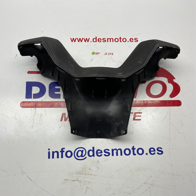 Tapa manillar superior SUZUKI BURGMAN 125/200 2007-2010