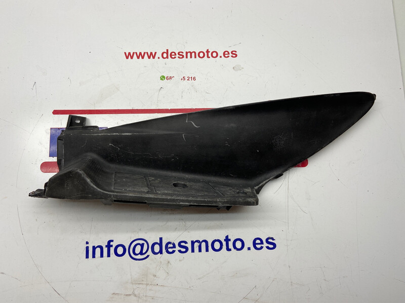 Pisadera trasera izquierda SUZUKI BURGMAN 125/200 2007-2010