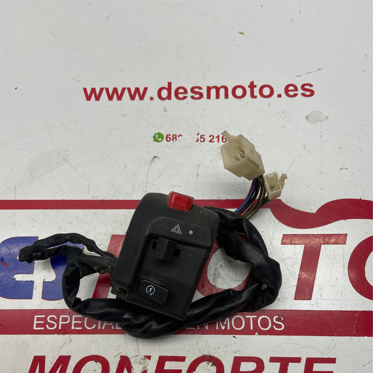 Llave luces derecha RIYA T9 125 2018