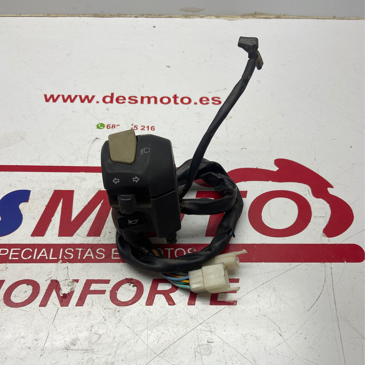Llave luces izquierda RIYA T9 125 2018