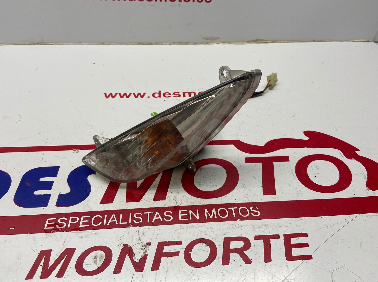 Intermitente delantero izquierdo HONDA PS 125i