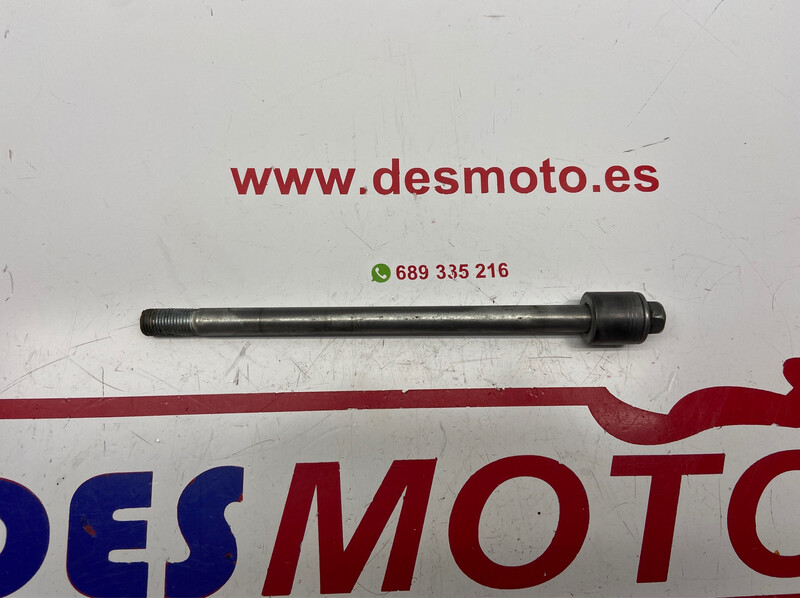 Eje delantero HONDA CBR 125R 2005