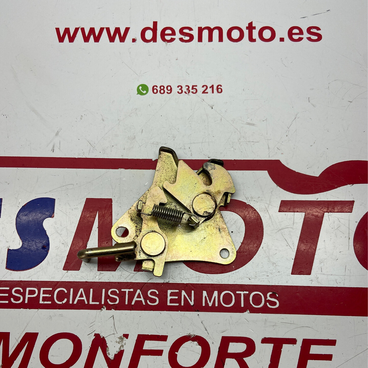 Cierre asiento HONDA CBR 125R 2005