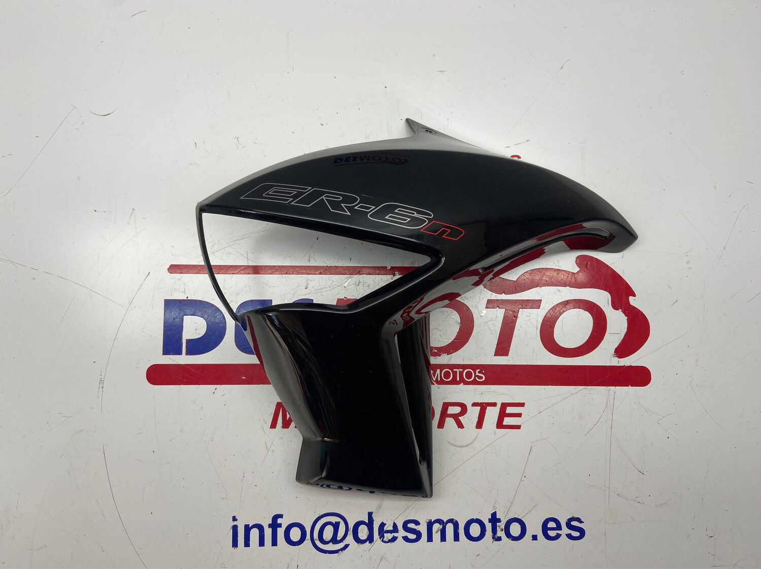 Aleta intermitente delantero izquierdo KAWASAKI ER6N 2009-2011