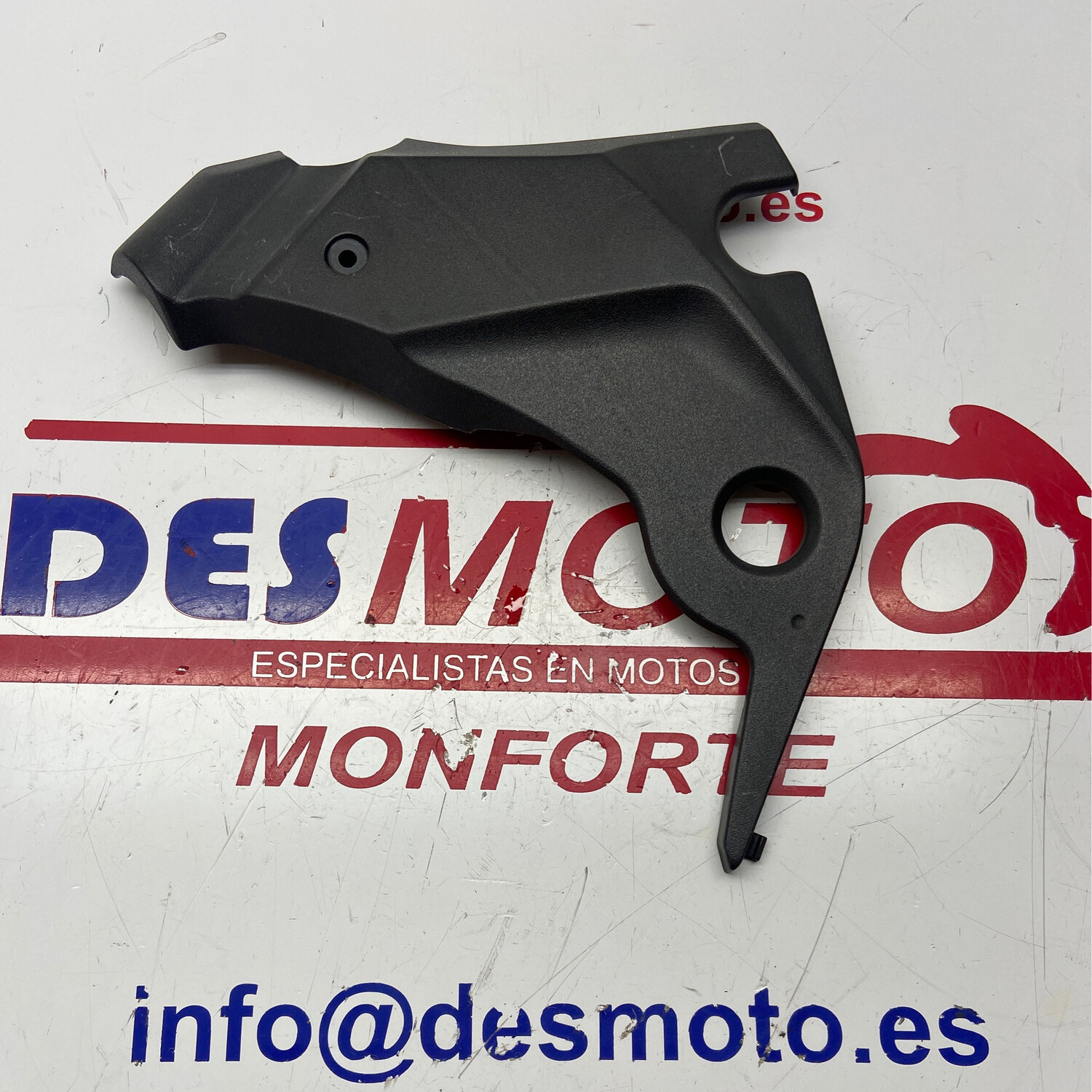 Tapa izquierda KAWASAKI ER6N 2009-2011