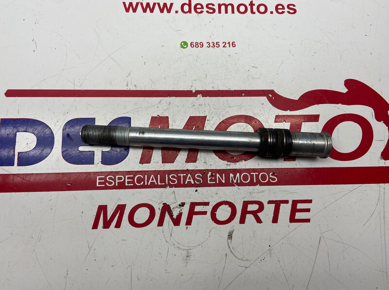 Eje rueda delantero KAWASAKI ER6N 2009-2011
