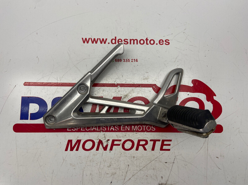 Estribera trasera izquierda completa YAMAHA FAZER 1000 2001-2005