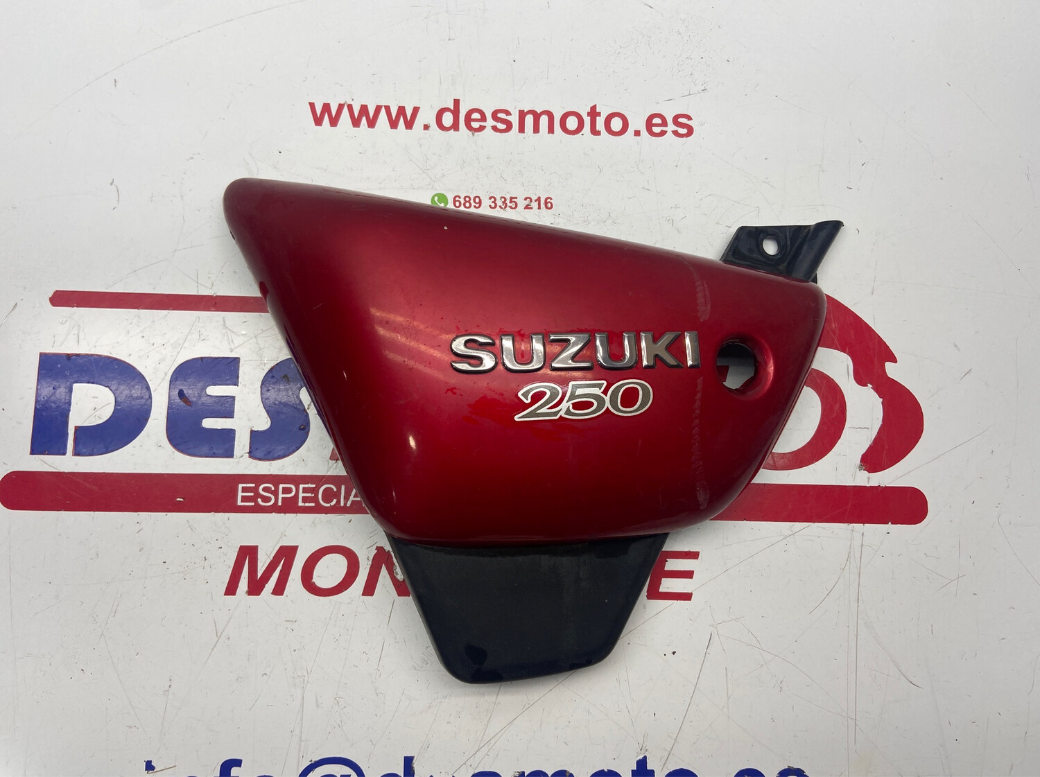 Tapa izquierda 3 SUZUKI MARAUDER 250