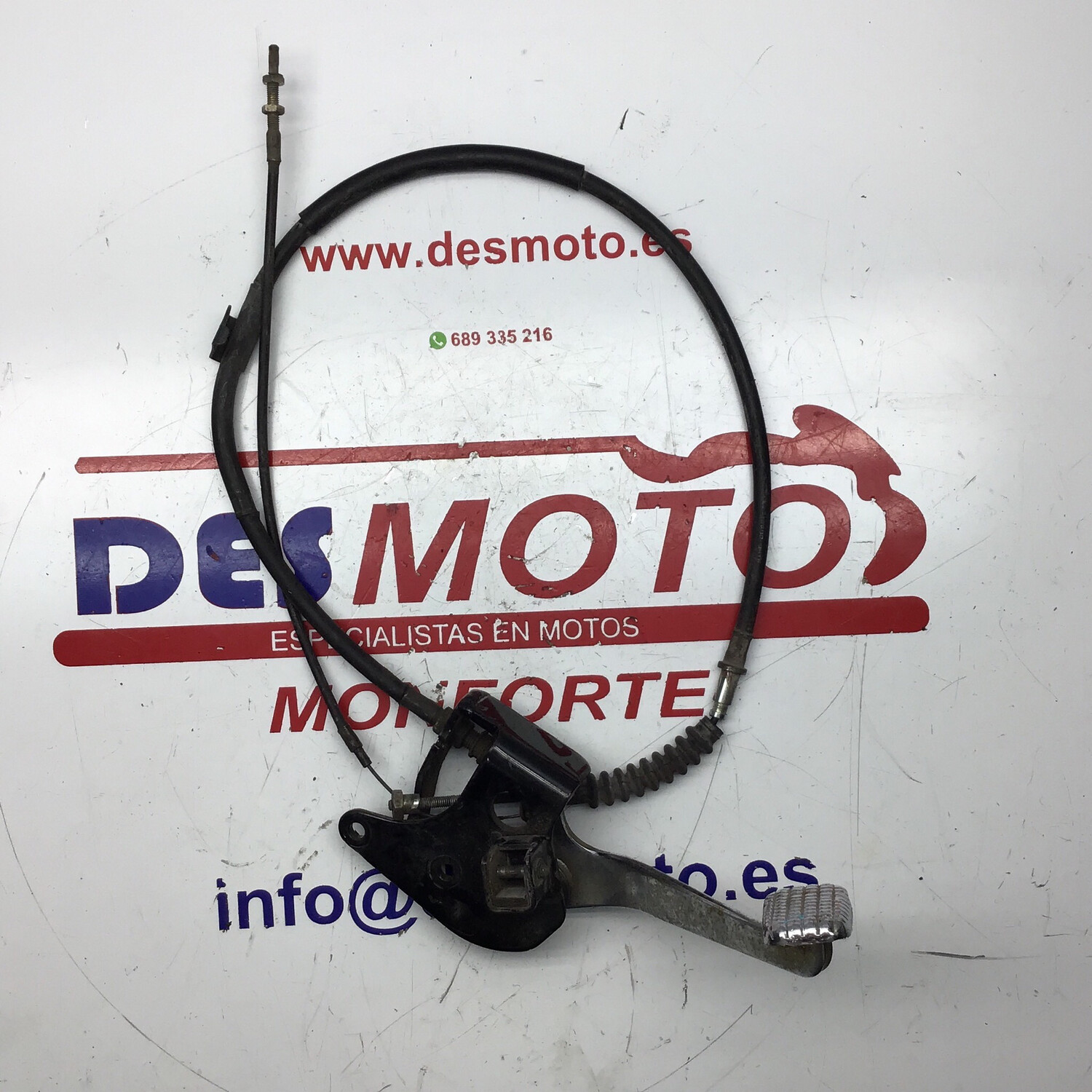 Pedal de freno trasero con soporte y SUZUKI MARAUDER 250
