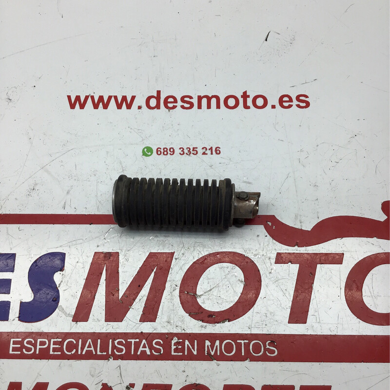 Posapies trasero SUZUKI MARAUDER 250
