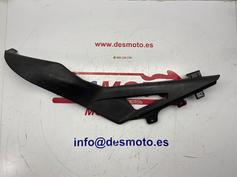 Tapa izquierda DERBI GPR 50 RR