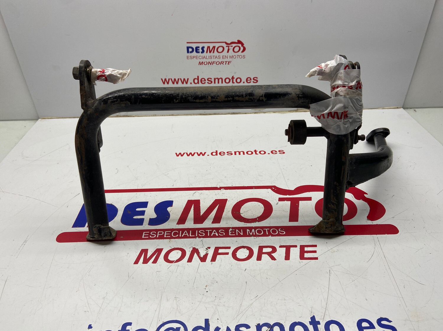 Caballete central KYMCO SUPERDINK 125 2009-2015