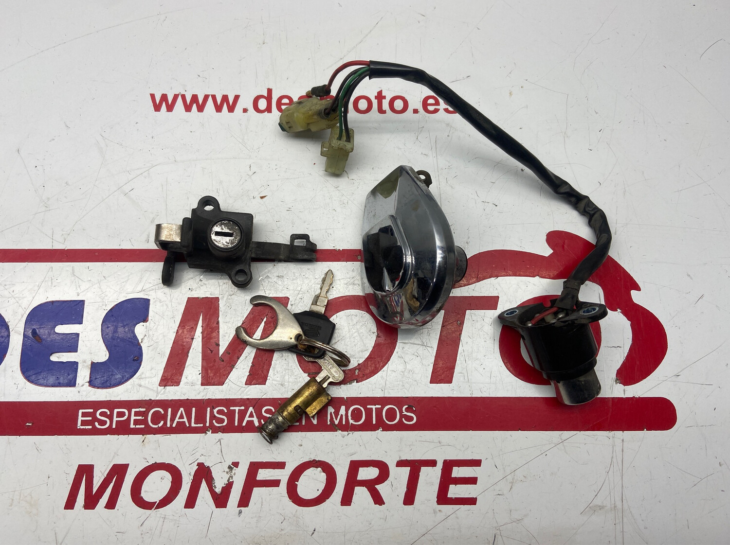 Juego de cerraduras con llave HONDA CB 250