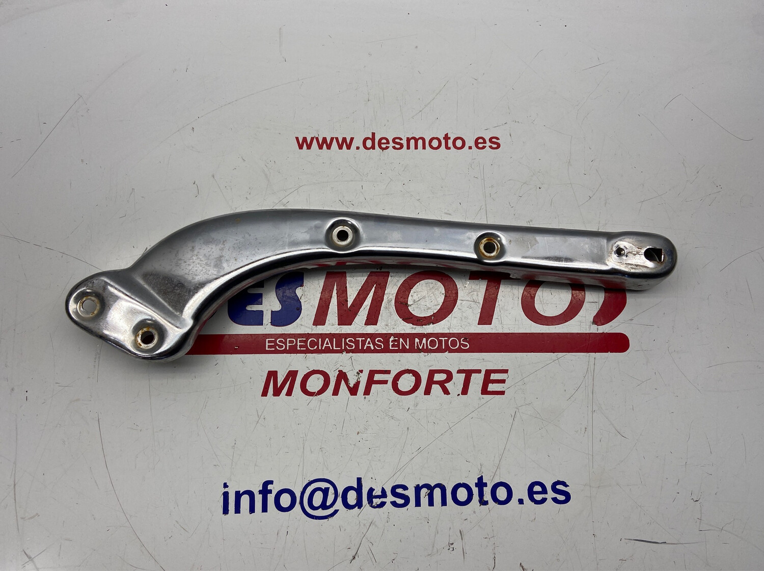 Embellecedor trasero izquierdo DAELIM DAYSTAR 125