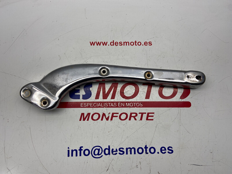 Embellecedor trasero izquierdo DAELIM DAYSTAR 125