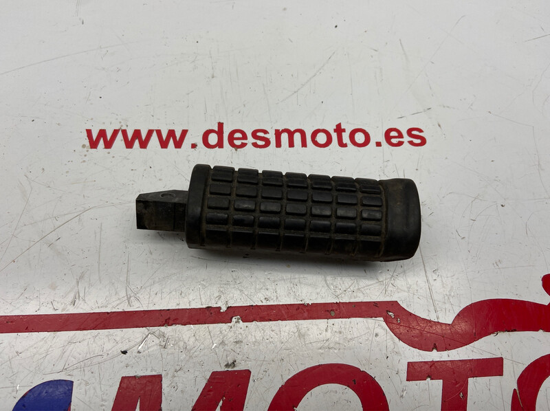 Posapie delantero derecho DAELIM DAYSTAR 125