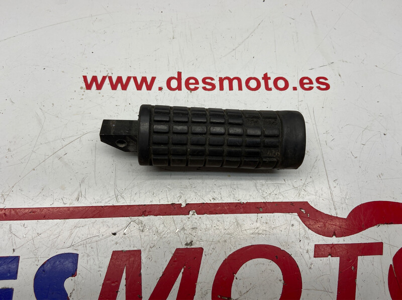 Posapie delantero izquierdo DAELIM DAYSTAR 125