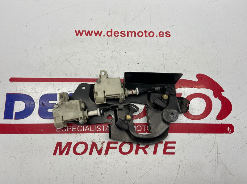 Sistema apertura asiento PIAGGIO X8