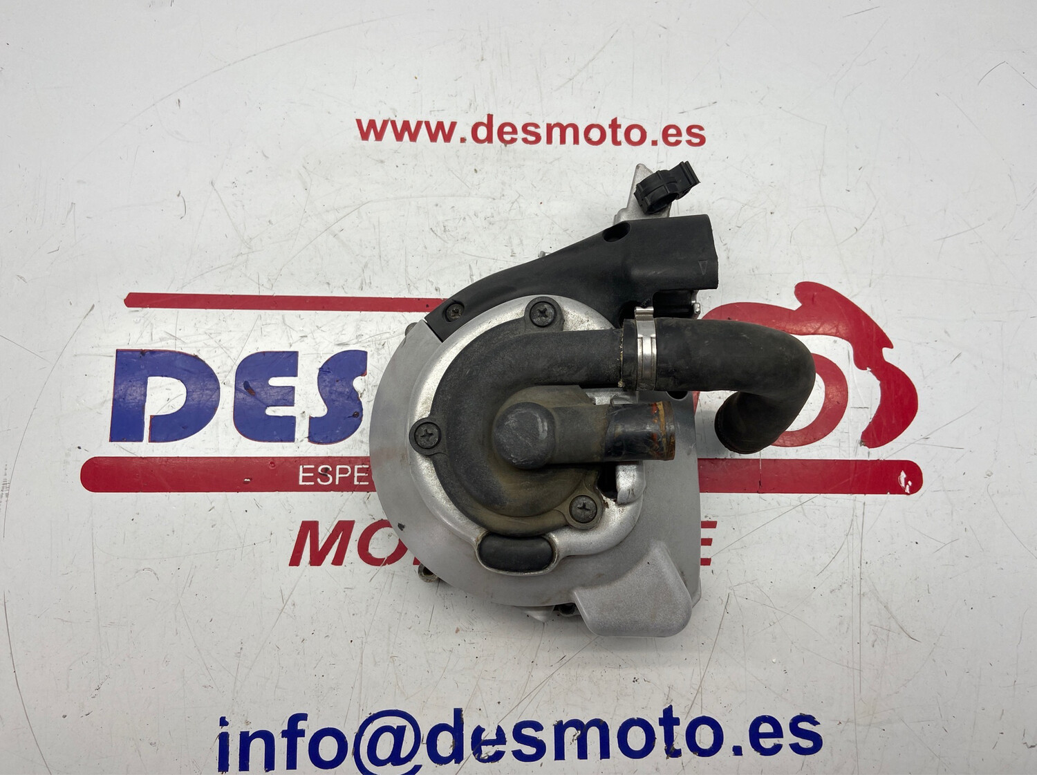 Bomba de agua PIAGGIO X8/X9 125/200