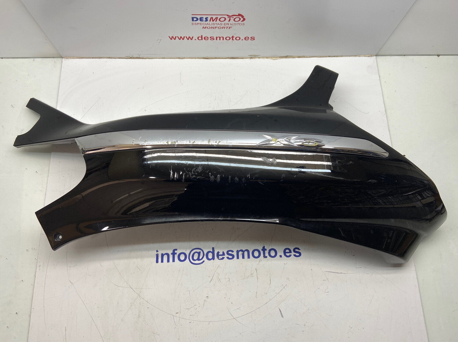 Lateral trasero izquierdo PIAGGIO X8 125 2005