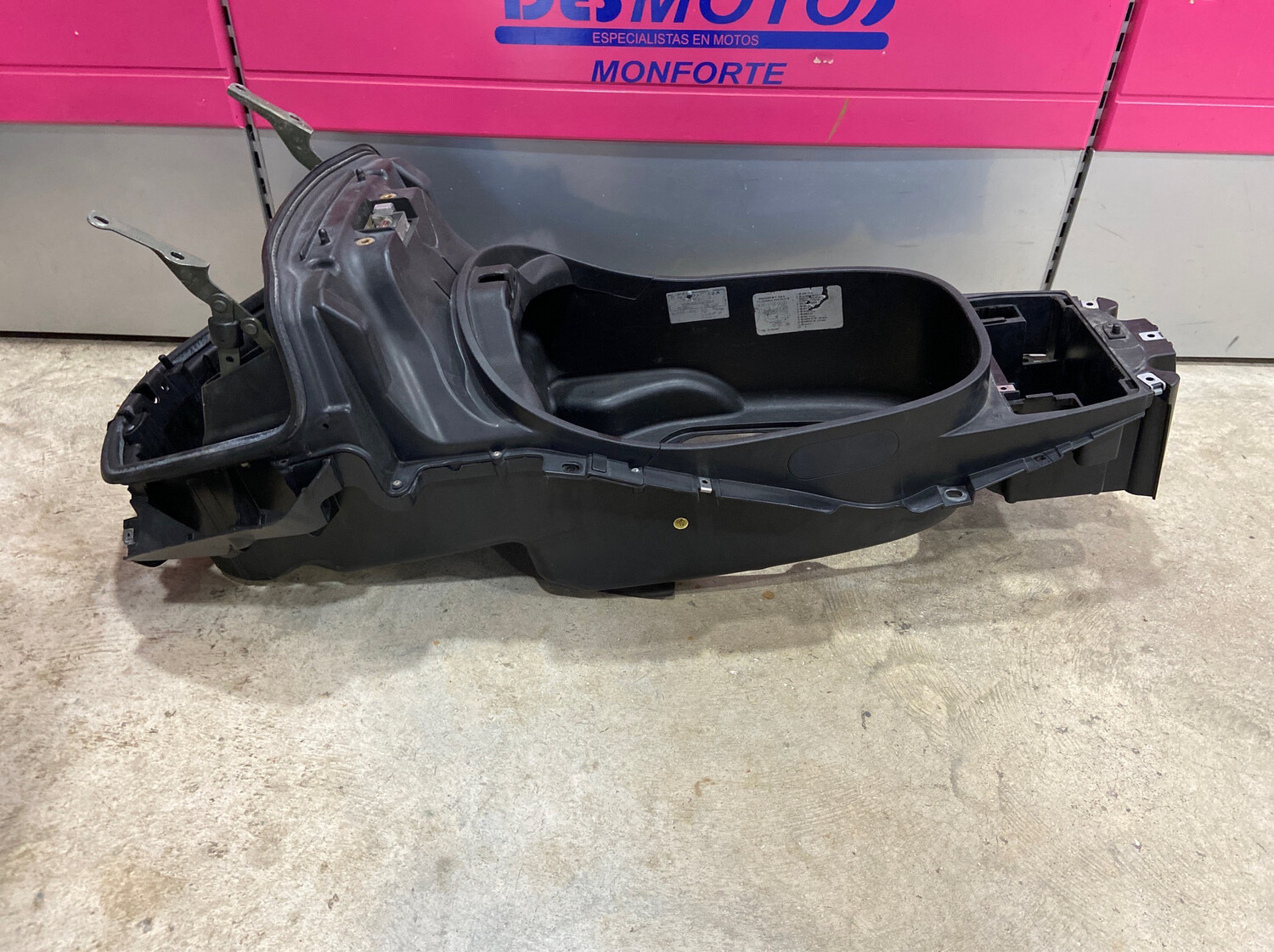 Cofre PIAGGIO X8 125 2005