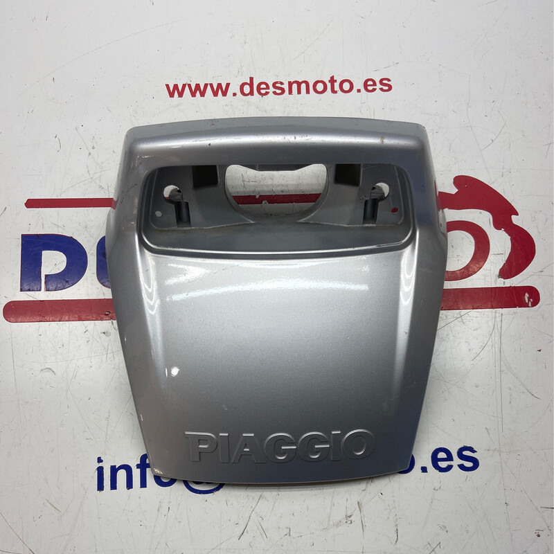 Tapa union trasera PIAGGIO X9