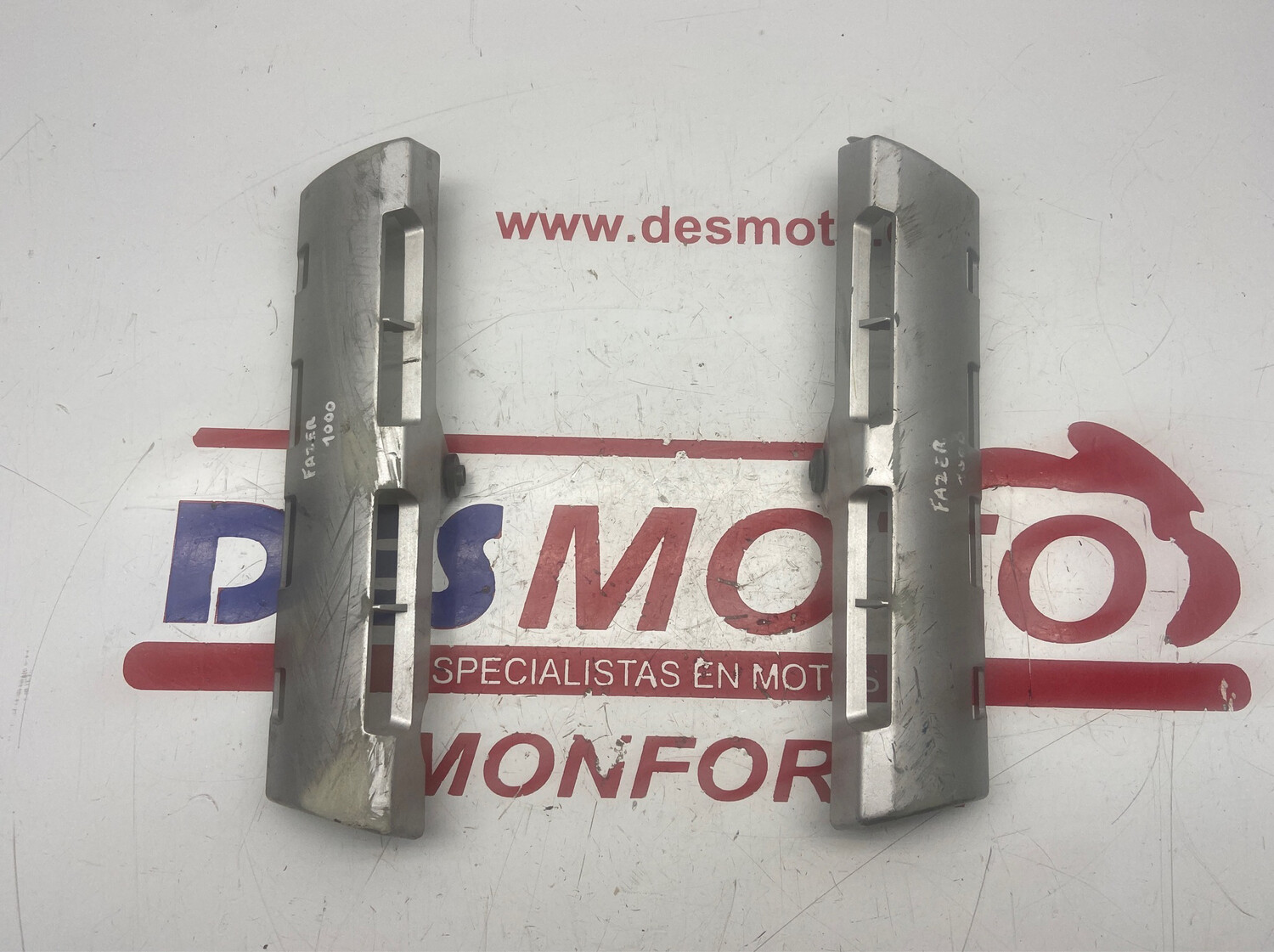 Tapas cubre radiador (tocadas) YAMAHA FAZER 1000 2001-2005