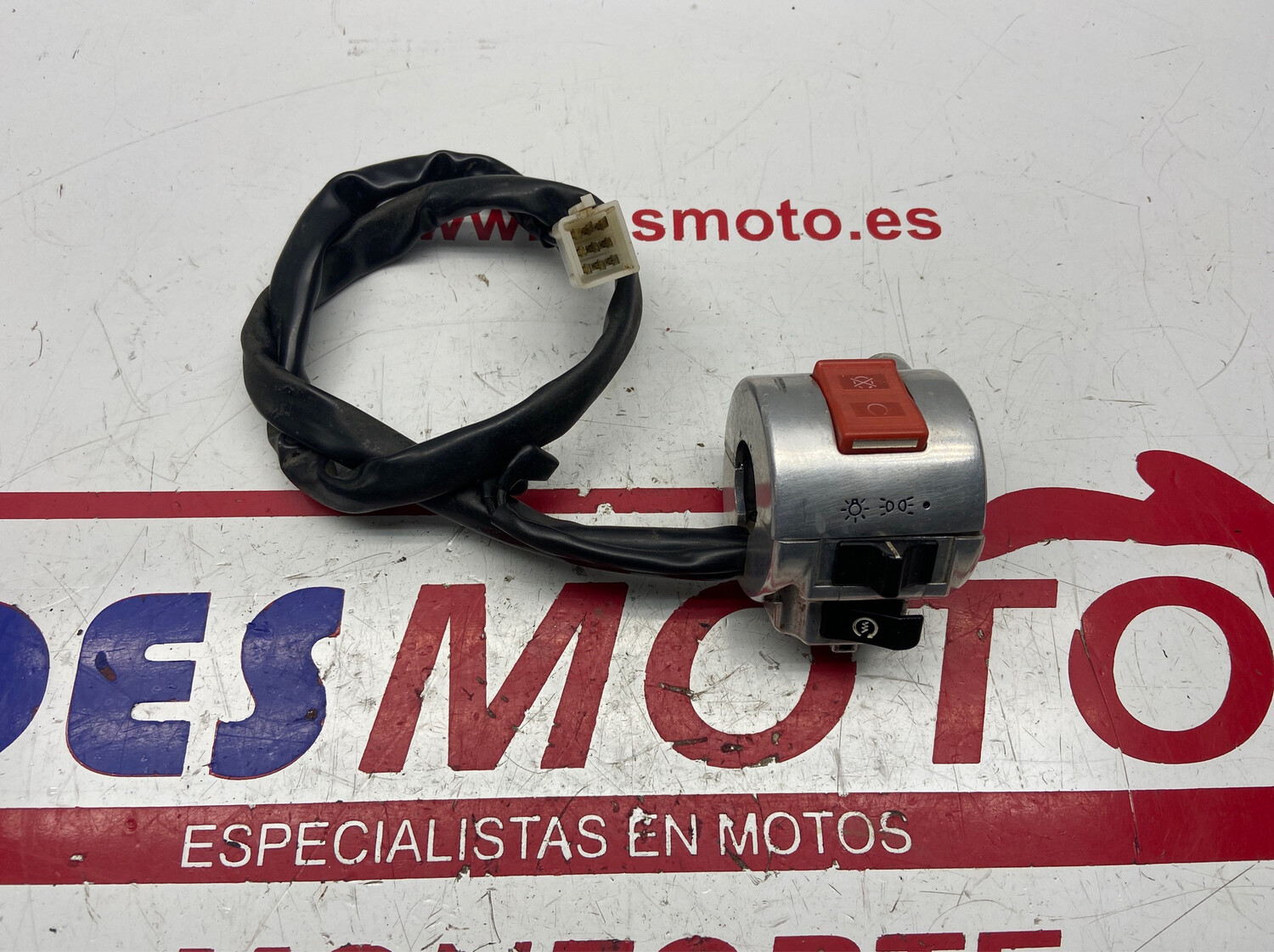 Llave luces derecha KYMCO VENOX 250