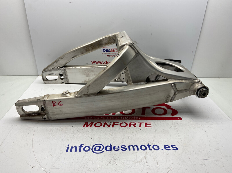 Basculante YAMAHA R6 1999-2002 CARBURACION