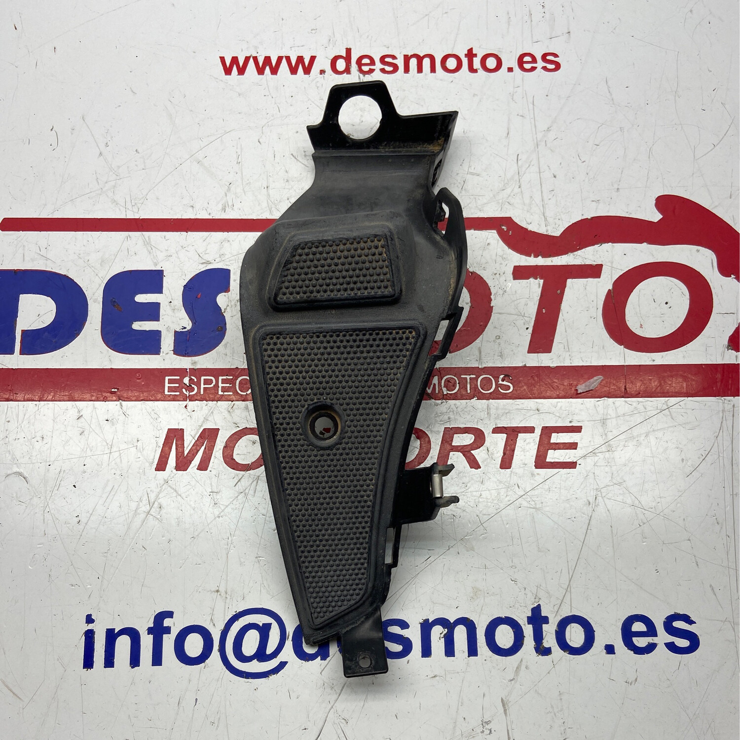 Estribo piso derecho GILERA RUNNER 50 2006