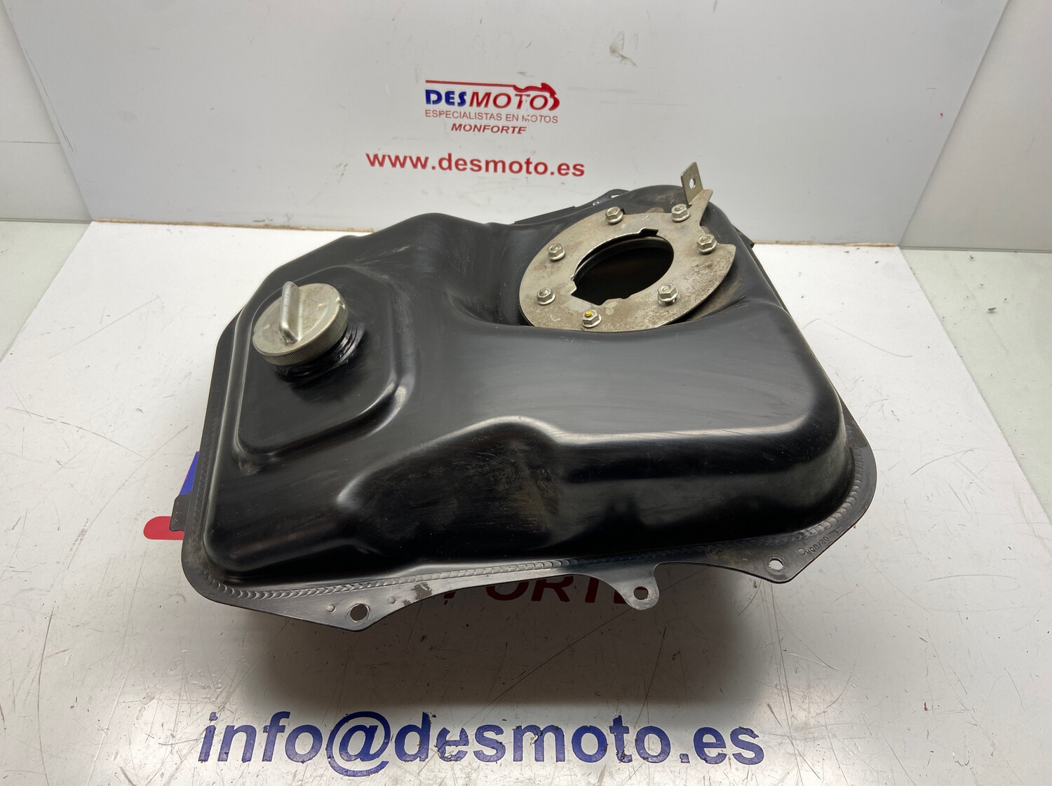 Deposito gasolina HONDA PS 125i