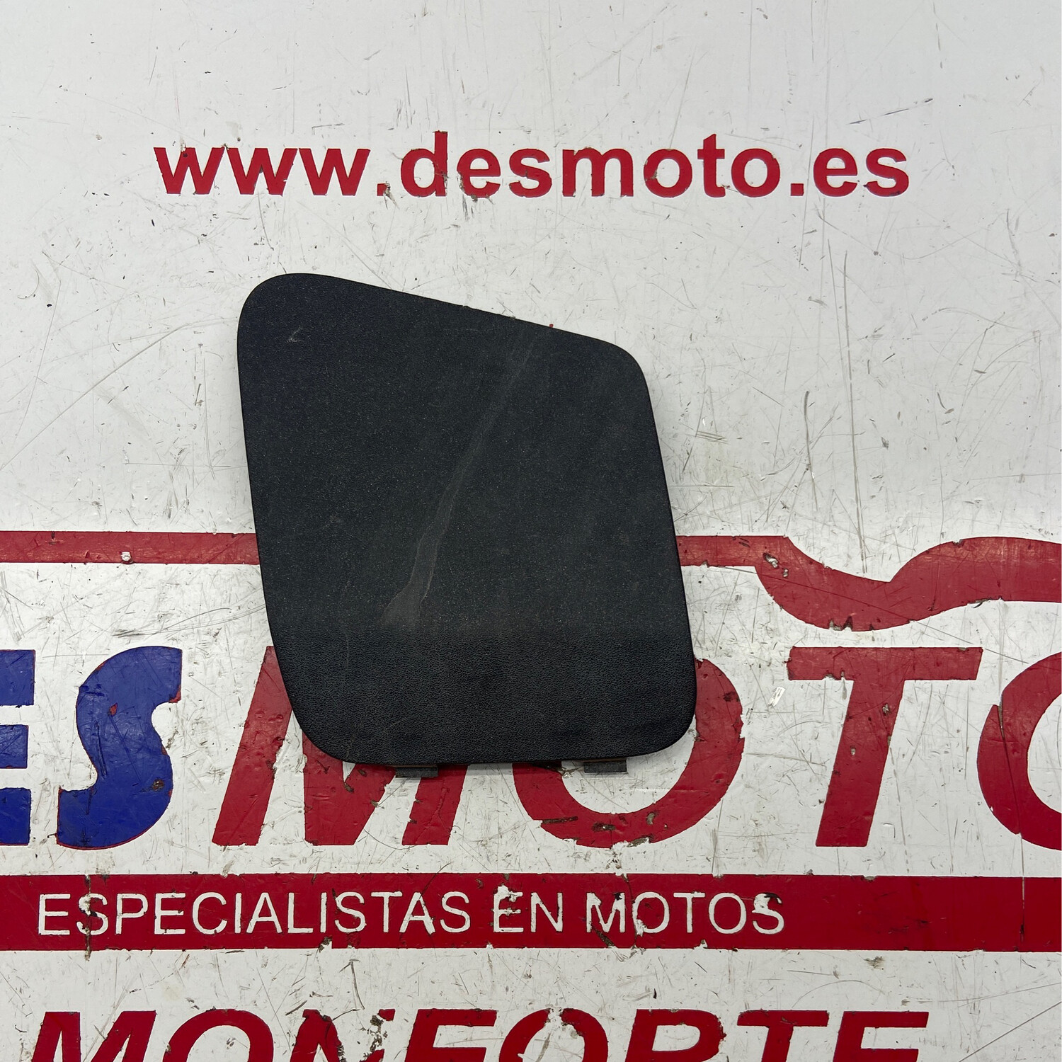 Tapa izquierda (bastidor) PEUGEOT SATELIS 400 2015