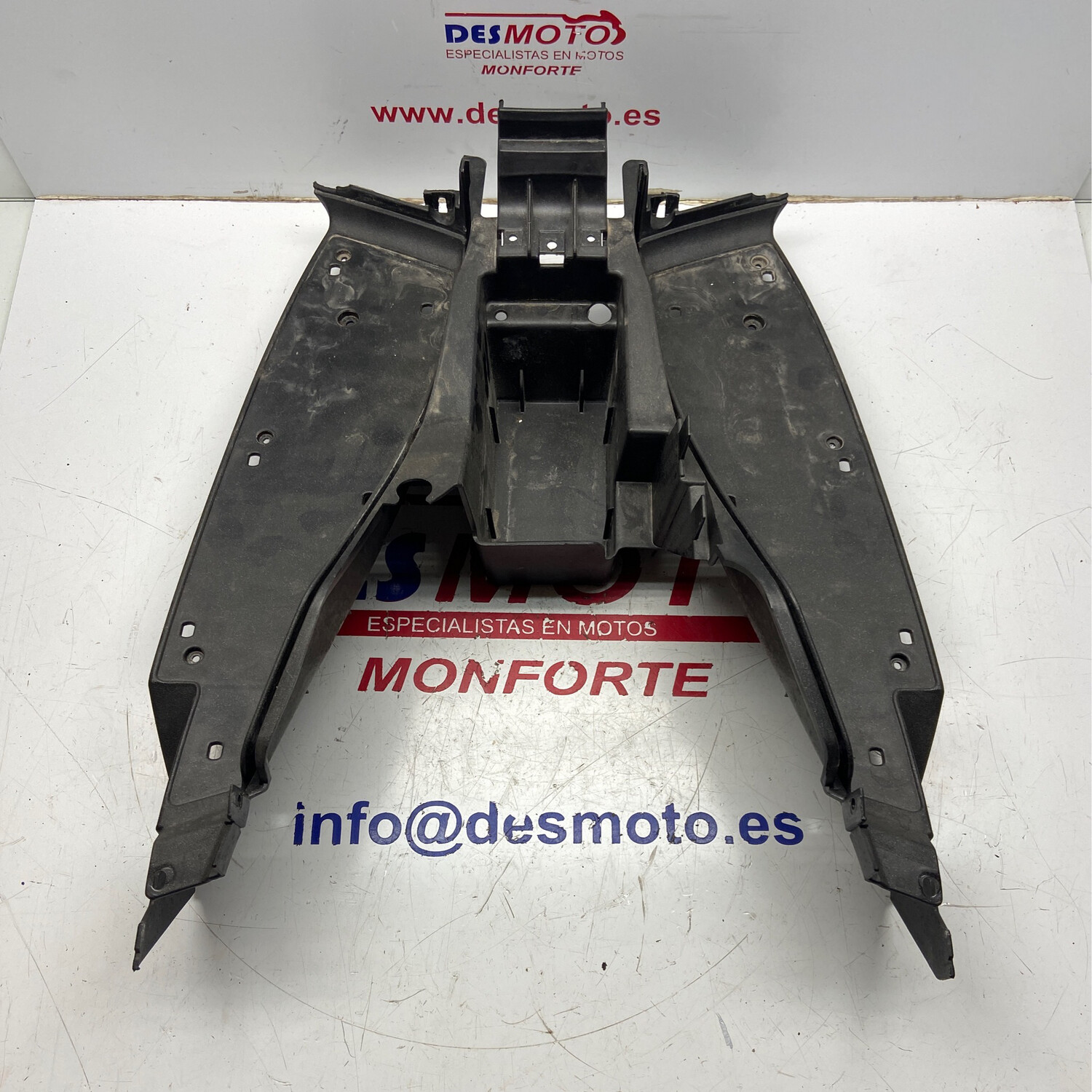 Piso APRILIA SR 50 R 2010-2017
