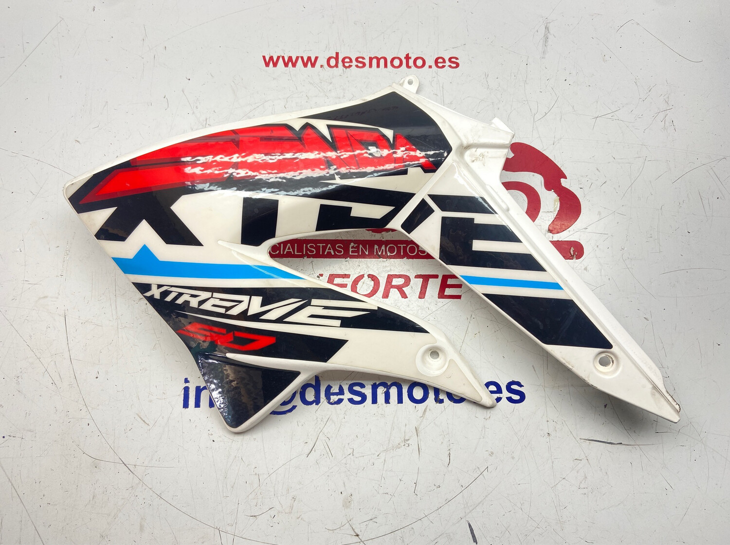 Lateral delantero izquierdo DERBI SENDA XTREME 50