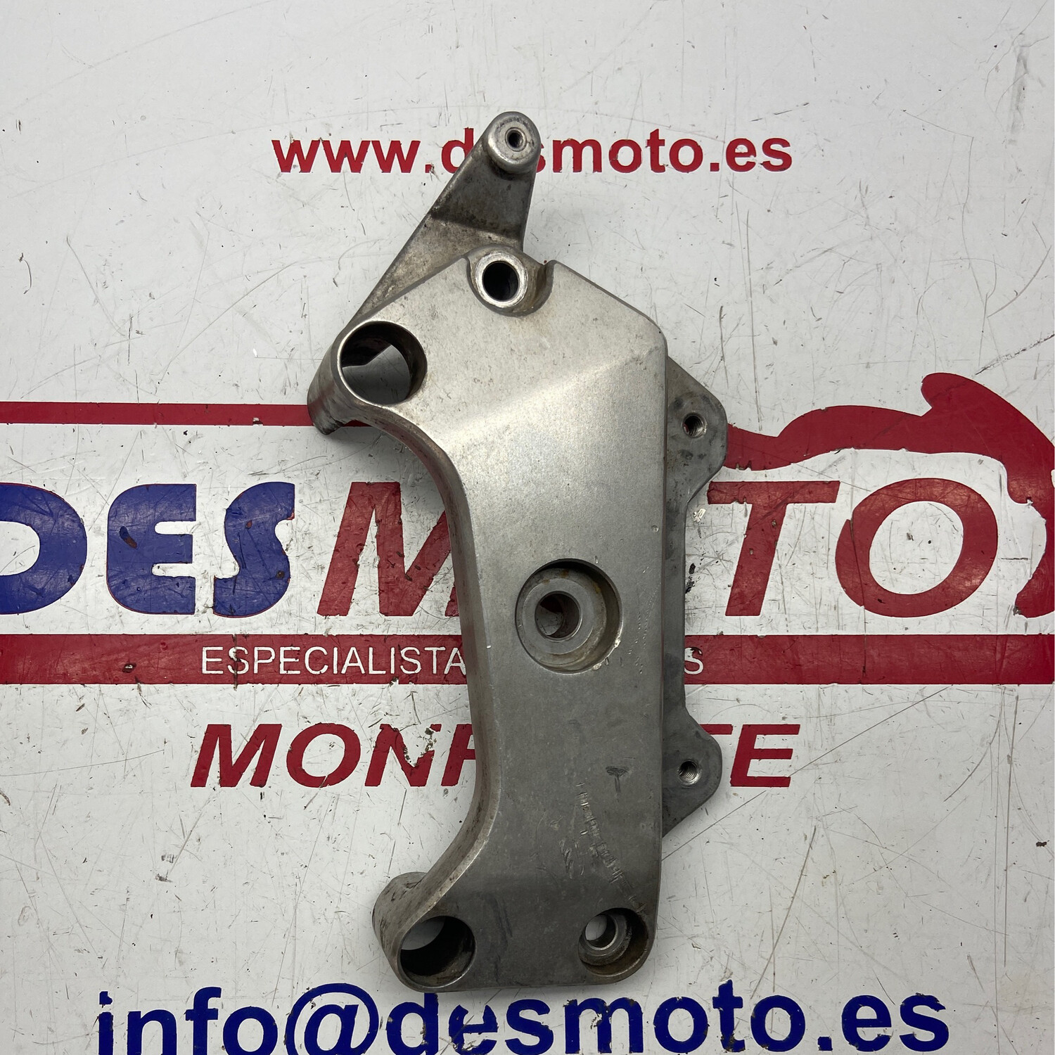 Soporte estribera izquierda HONDA HORNET 250 1995-1996